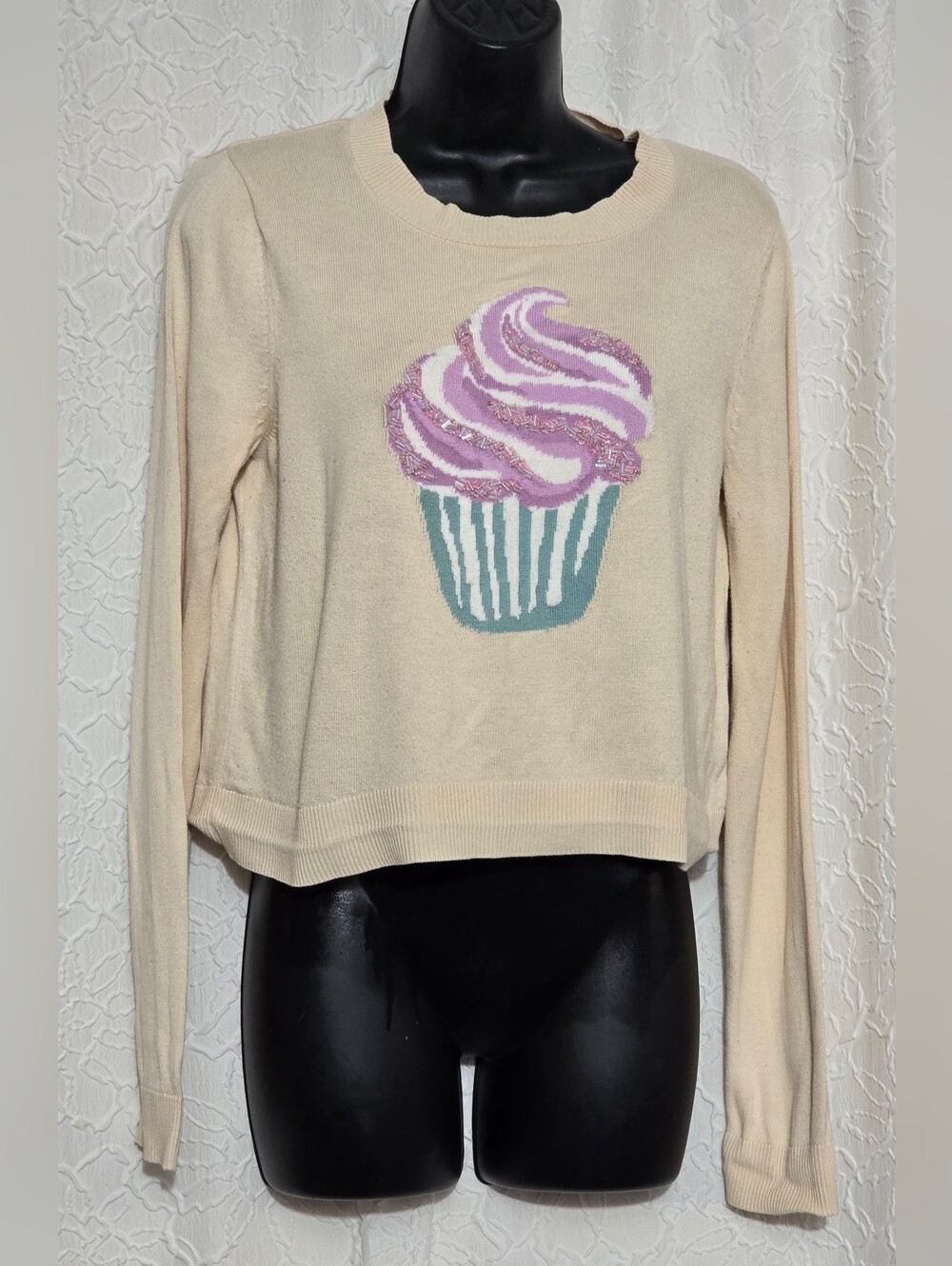 Lauren ConradSequined Ice Cream Cone Cropped Sweater Size Medium Pre-owned